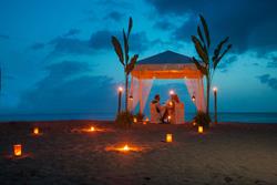 Caribbean - St Lucia scuba diving holiday. Anse Chastenet beach private dining.